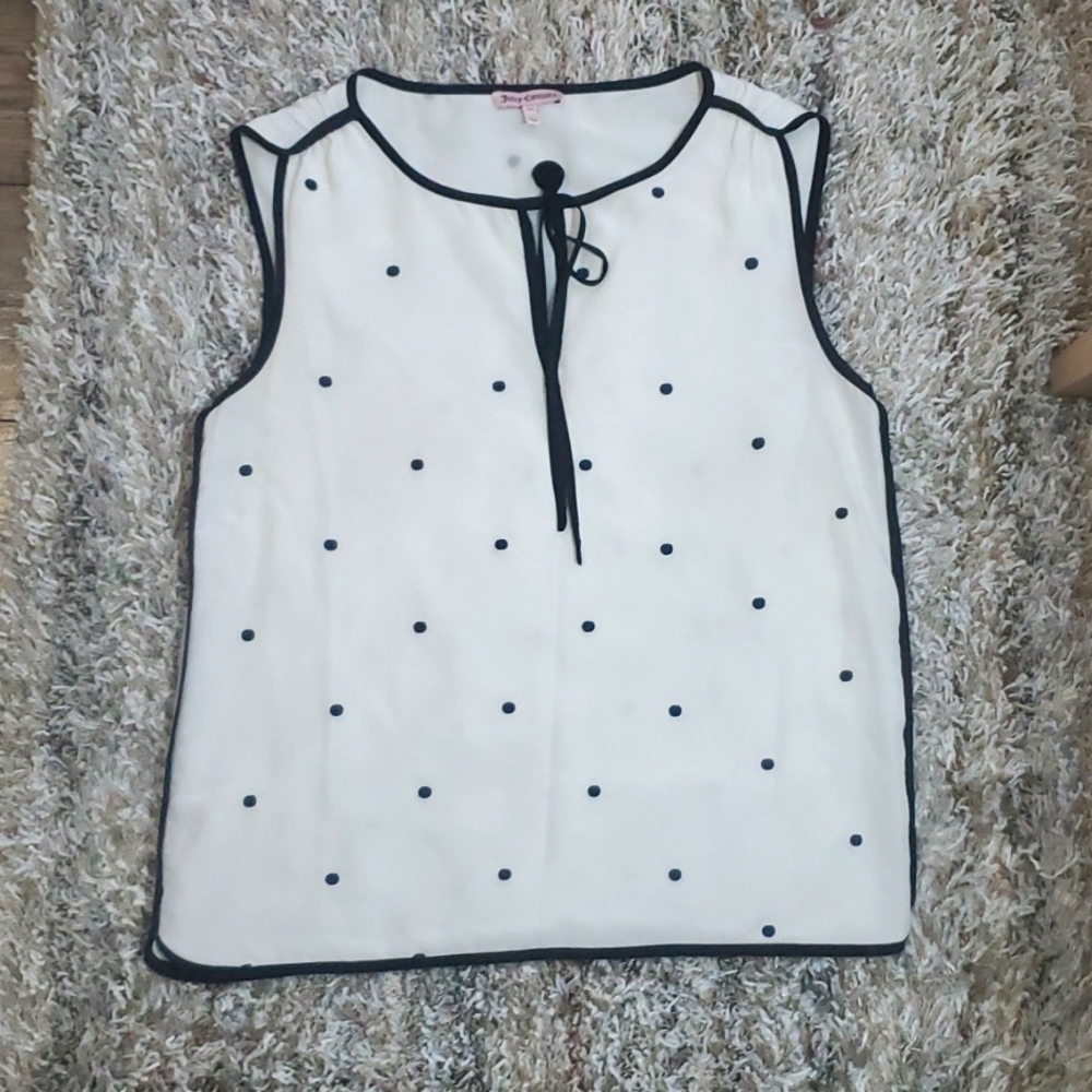 Sleeveless beige top
